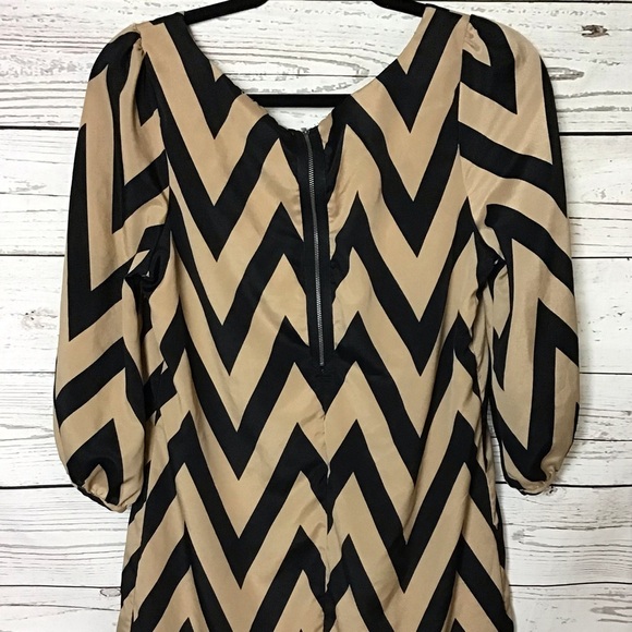 JULILA CHEVRON TUNIC DRESS SZ MEDIUM - Picture 7 of 8